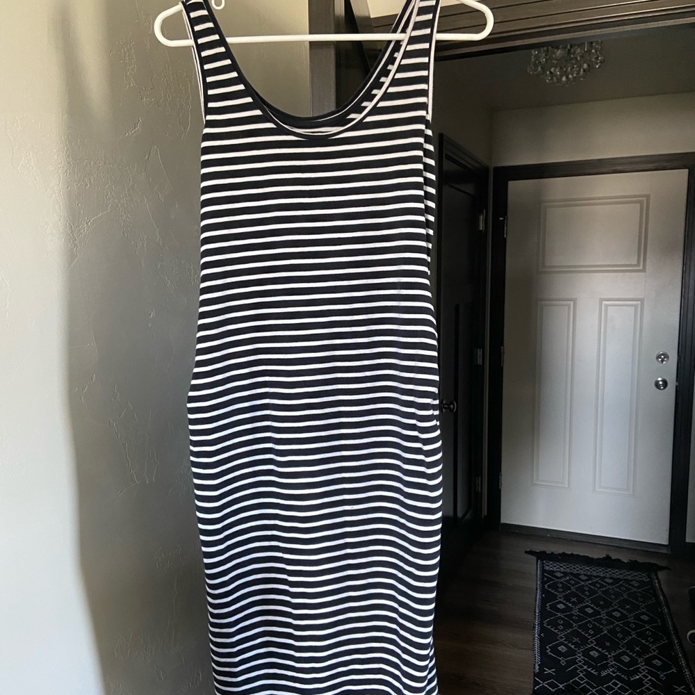 Old Navy Maternity dress